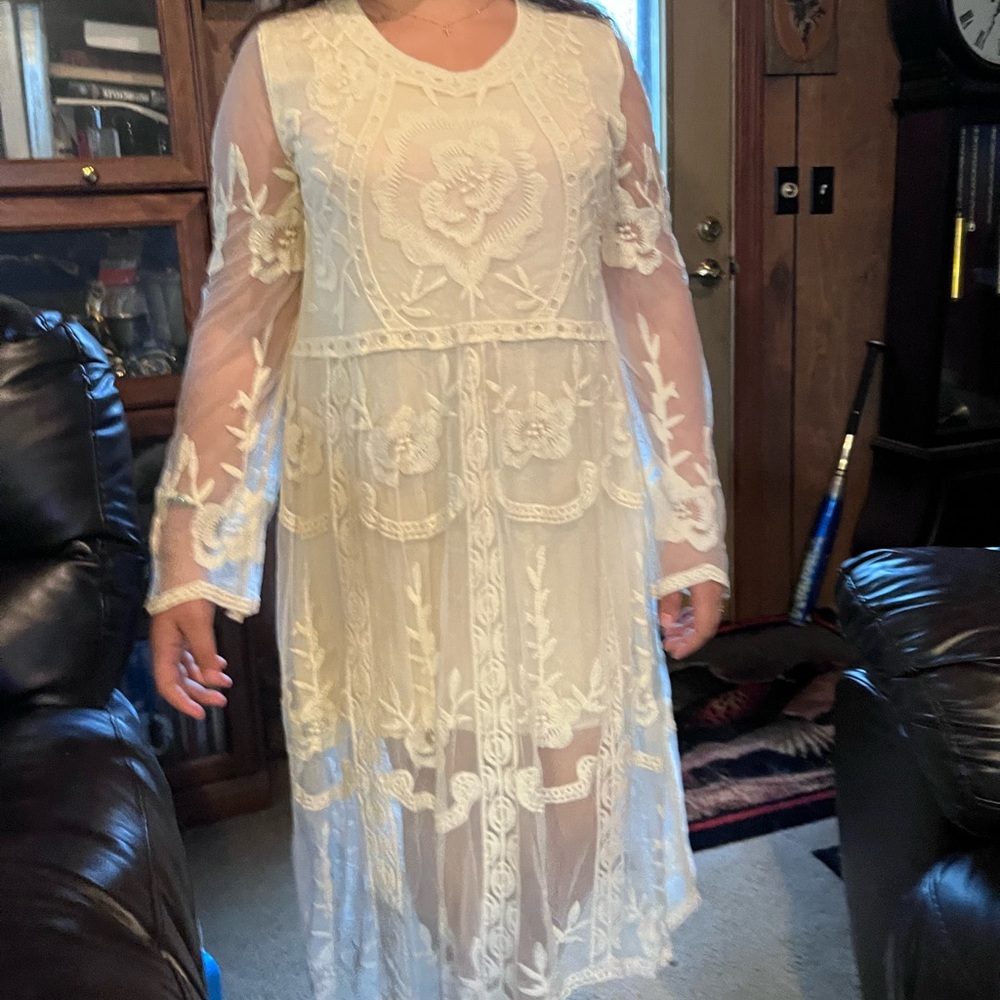 NWT Lovely Lace Dress Wedding Guest Dress Boho Lace wedding Dress Entro Dresses